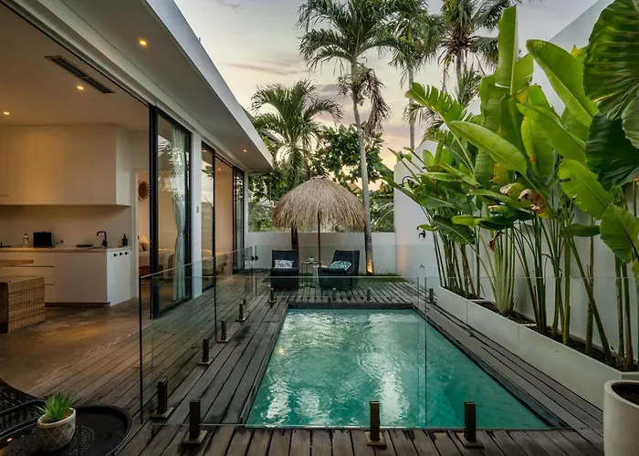 Villa Reif 2 Canggu, Luxury Poolvilla, 2 Bedrooms, 100M2, Near Beach, Central & Quiet Location