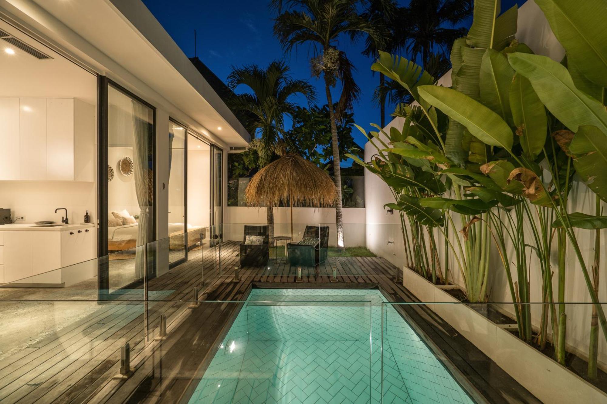 Villa Reif 2 Canggu, Luxury Poolvilla, 2 Bedrooms, 100m2, Near Beach, & Quiet Location