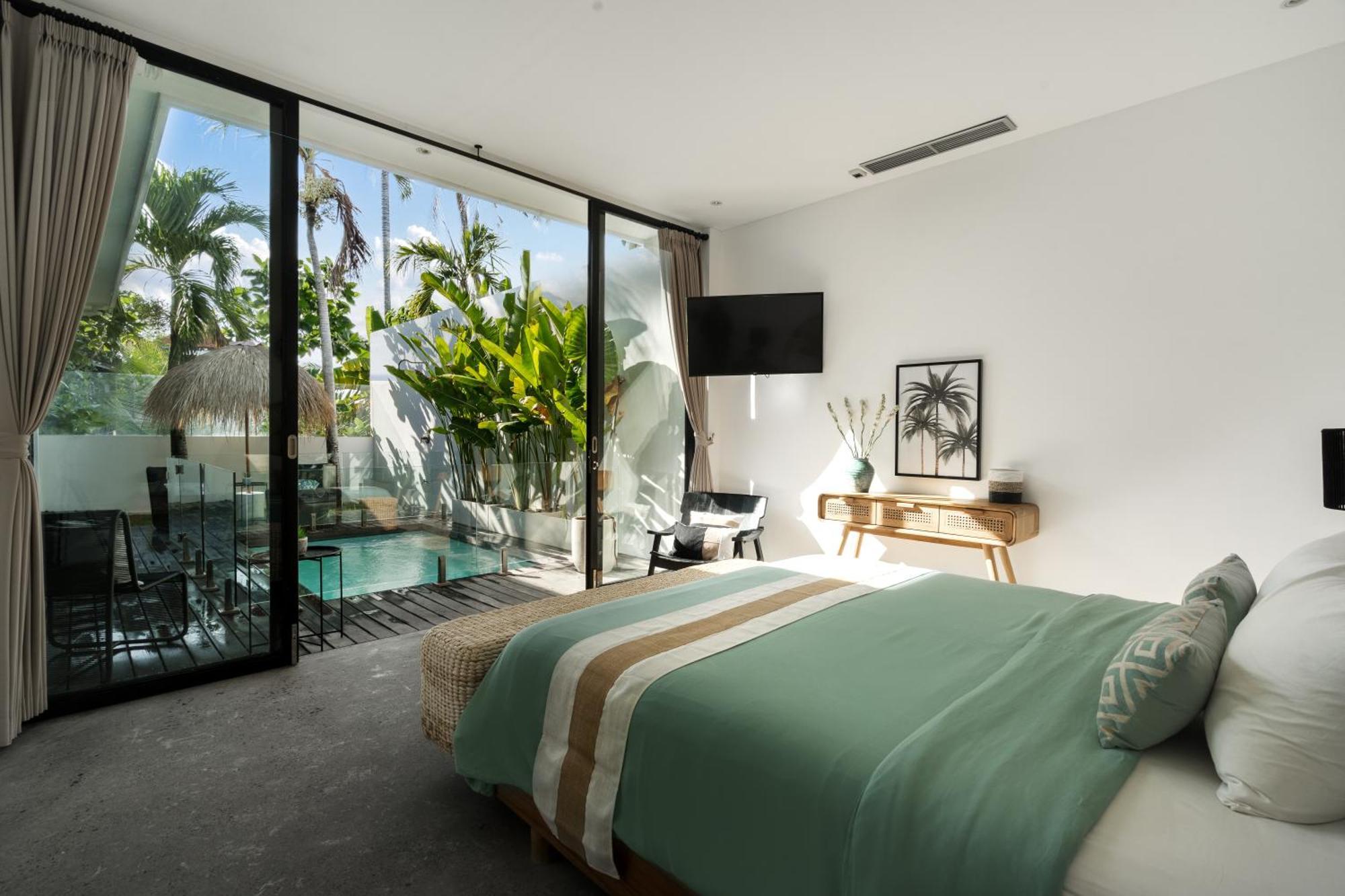 Villa Reif 2 Canggu, Luxury Poolvilla, 2 Bedrooms, 100m2, Near Beach, & Quiet Location Canggu (Bali)
